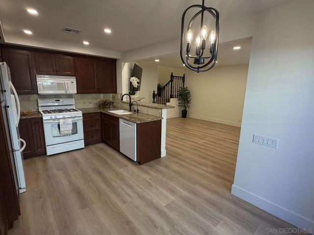4463 Chase Drive 23, Huntington Beach, CA 92649