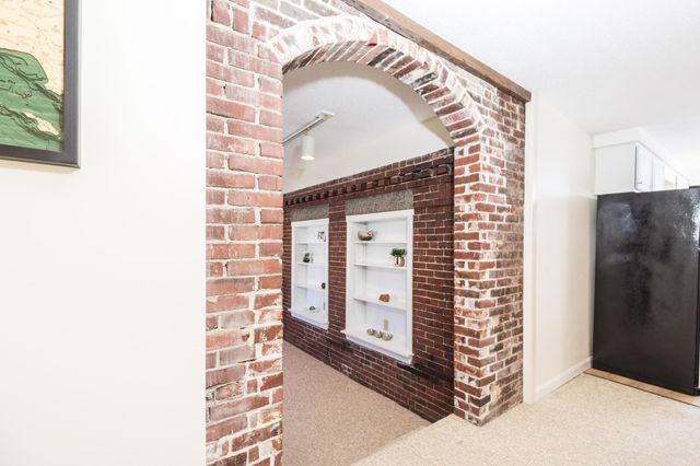 713 Central Ave Apt 3, Dover, NH 03820