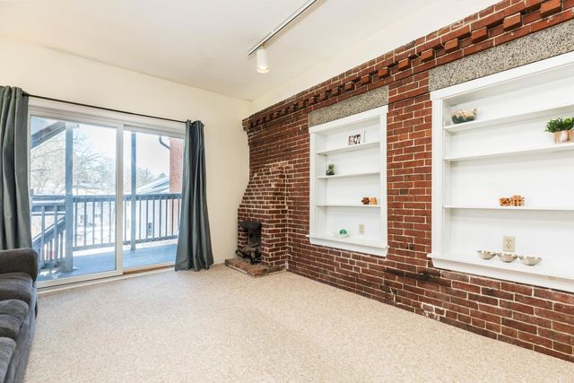 713 Central Ave Apt 3, Dover, NH 03820