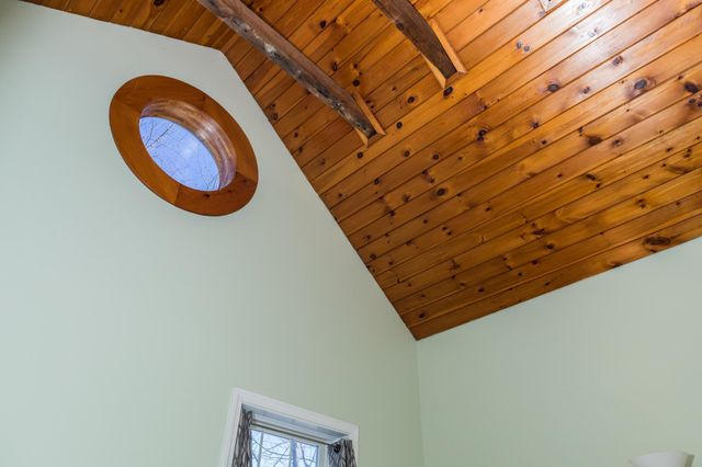 713 Central Ave Apt 3, Dover, NH 03820