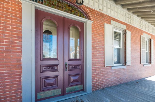 713 Central Ave Apt 3, Dover, NH 03820