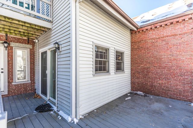 713 Central Ave Apt 3, Dover, NH 03820