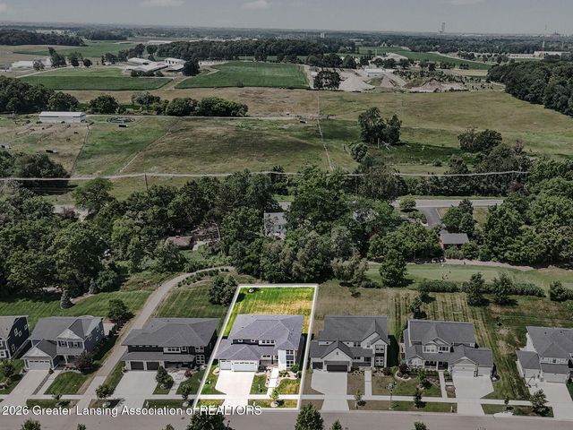 2952 Medinah Drive, Okemos, MI 48864