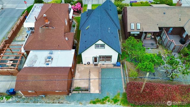 1517 6th Street, Anacortes, WA 98221