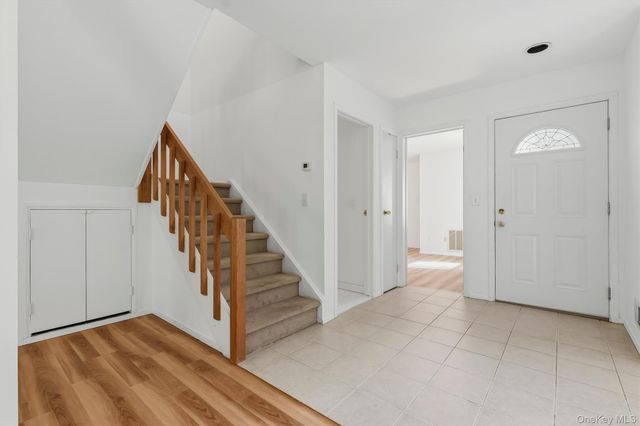 144 Stone Oaks Drive, Hartsdale, NY 10530
