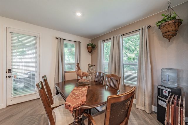 1041 Auburn Drive, Justin, TX 76247