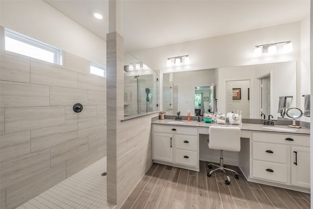 1041 Auburn Drive, Justin, TX 76247