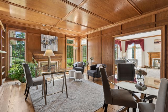 1901 Midwest Club Parkway, Oak Brook, IL 60523