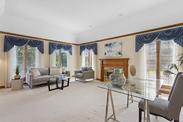 1901 Midwest Club Parkway, Oak Brook, IL 60523