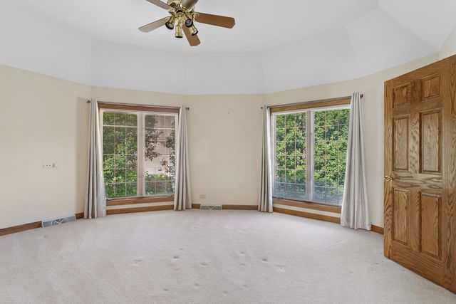 1901 Midwest Club Parkway, Oak Brook, IL 60523