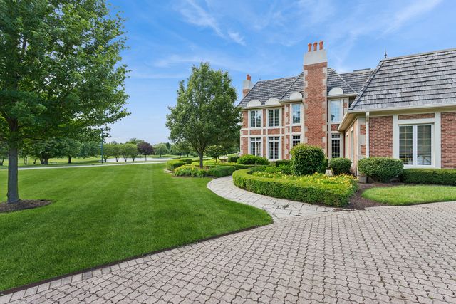 1901 Midwest Club Parkway, Oak Brook, IL 60523