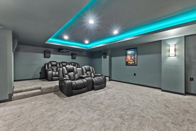 1683 Hunter ROAD, Waukesha, WI 53189