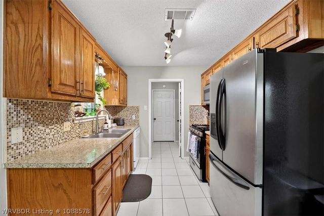 2111 Aspen Terrace, Greenwood, AR 72936