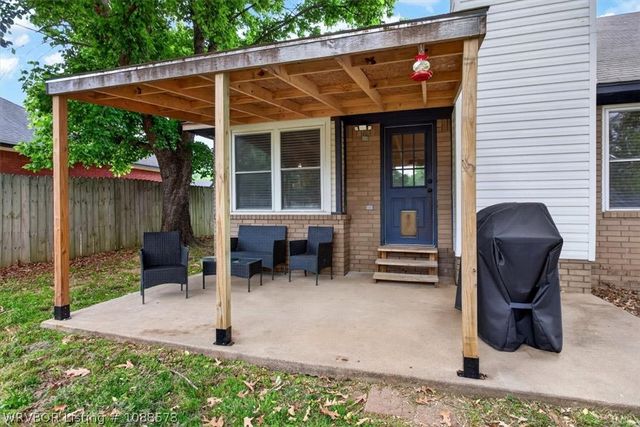 2111 Aspen Terrace, Greenwood, AR 72936
