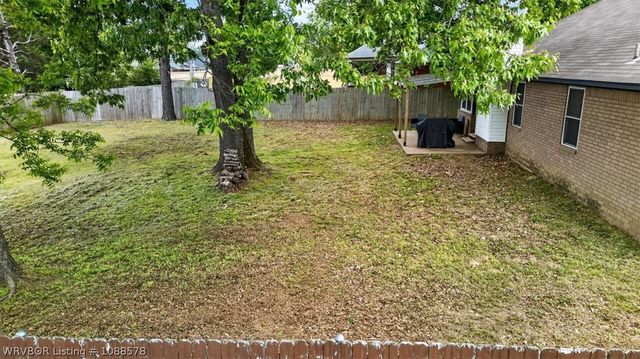 2111 Aspen Terrace, Greenwood, AR 72936