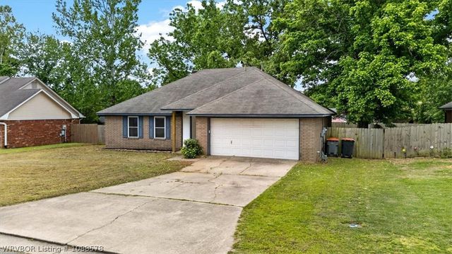 2111 Aspen Terrace, Greenwood, AR 72936