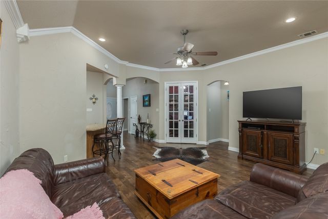 257 Reatta Drive, Decatur, TX 76234