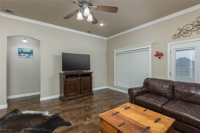 257 Reatta Drive, Decatur, TX 76234