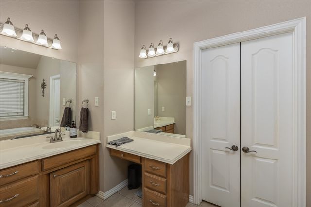 257 Reatta Drive, Decatur, TX 76234