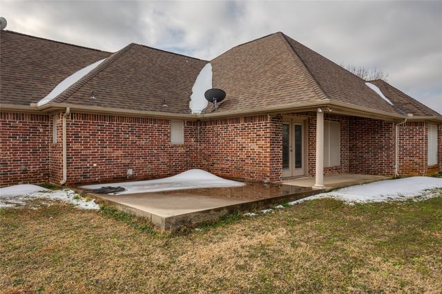 257 Reatta Drive, Decatur, TX 76234