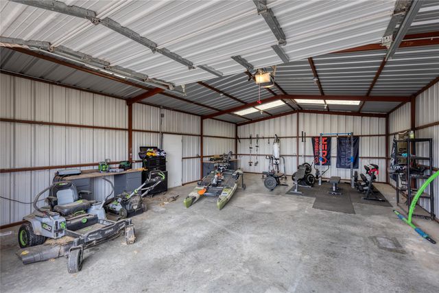 257 Reatta Drive, Decatur, TX 76234