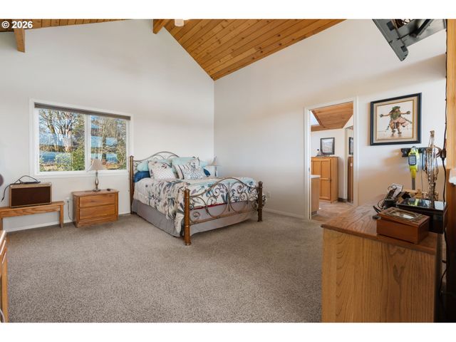 997 BURNT RIDGE Rd, Onalaska, WA 98570