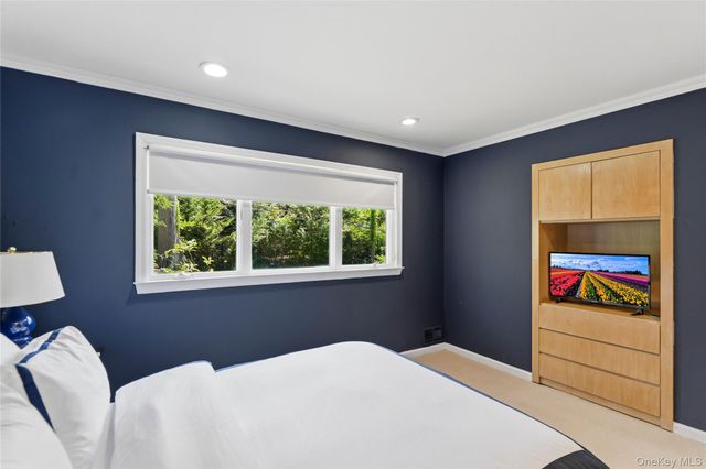 155 Birch Drive, East Hills, NY 11576