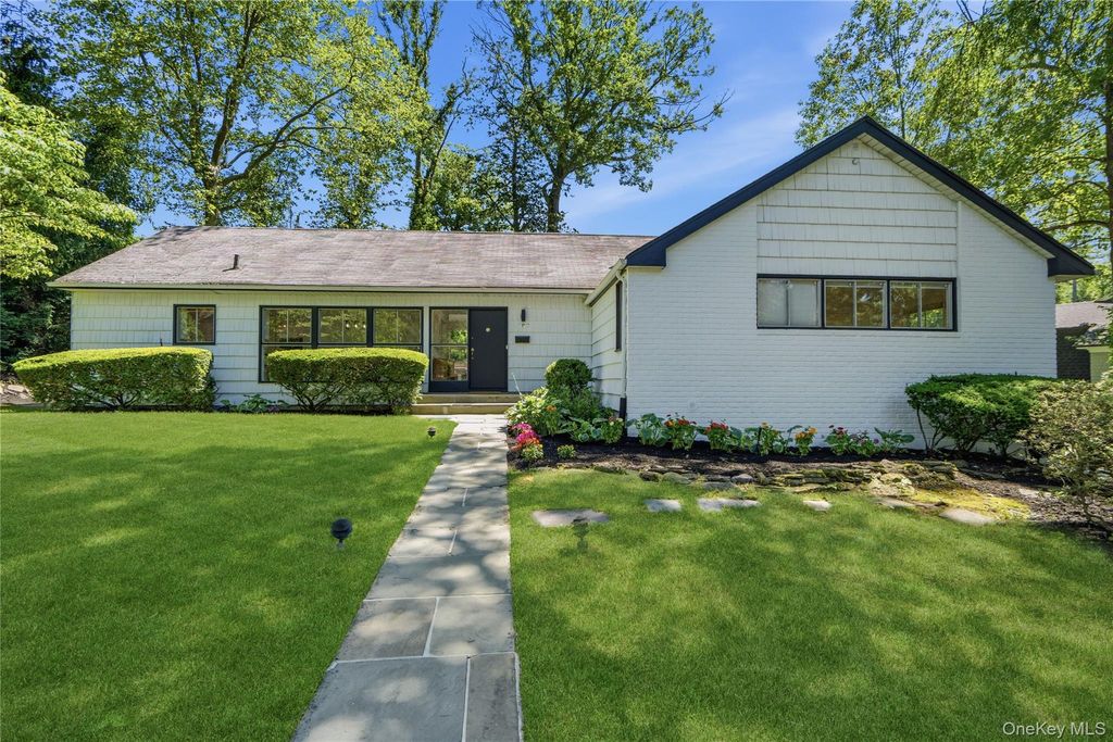 155 Birch Drive, East Hills, NY 11576