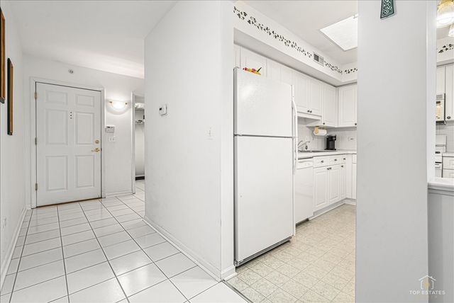 740 Creekside Drive 509, Mount Prospect, IL 60056