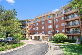740 Creekside Drive 509, Mount Prospect, IL 60056