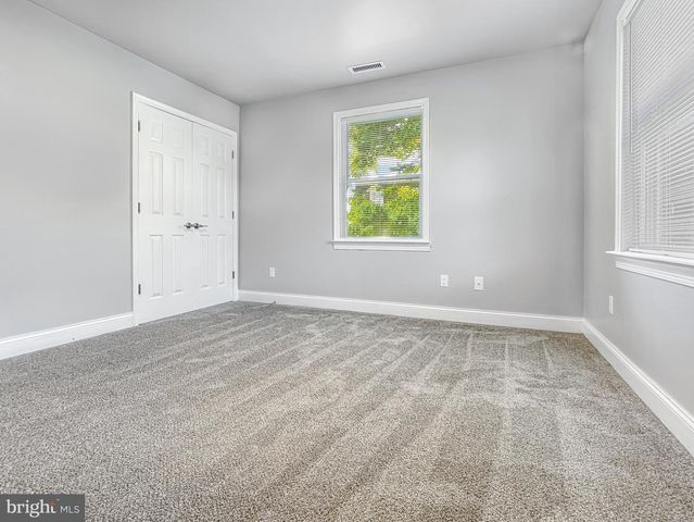200 BARKER AVE, Sharon Hill, PA 19079