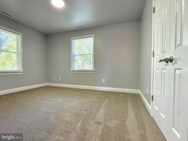 200 BARKER AVE, Sharon Hill, PA 19079
