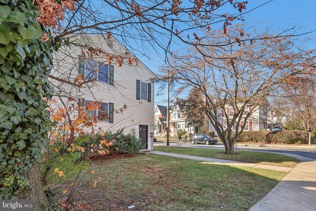 200 BARKER AVE, Sharon Hill, PA 19079