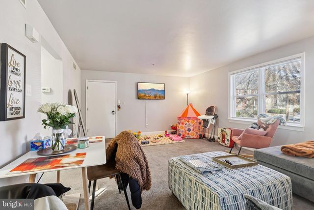 200 BARKER AVE, Sharon Hill, PA 19079