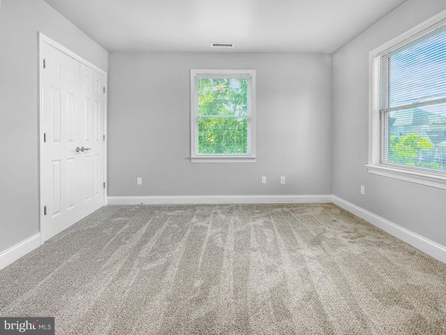 200 BARKER AVE, Sharon Hill, PA 19079