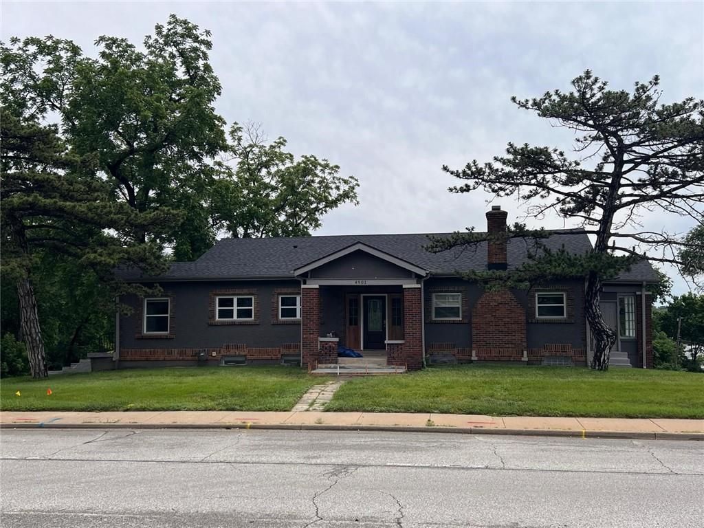 4901 Antioch Road, Overland Park, KS 66203