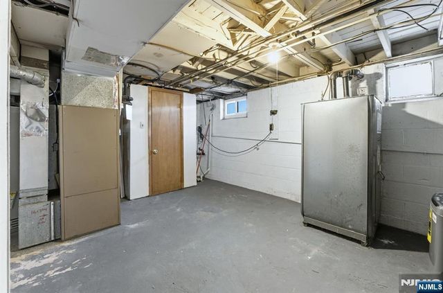 123 Newman Street, Metuchen, NJ 08840