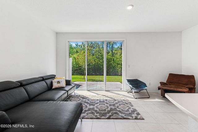 336 ANNIES Place, Jacksonville, FL 32218