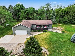 11356 S Miller Highway, Woodstock Twp, MI 49230