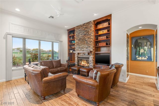 15 Knob Oak Drive, Henderson, NV 89052