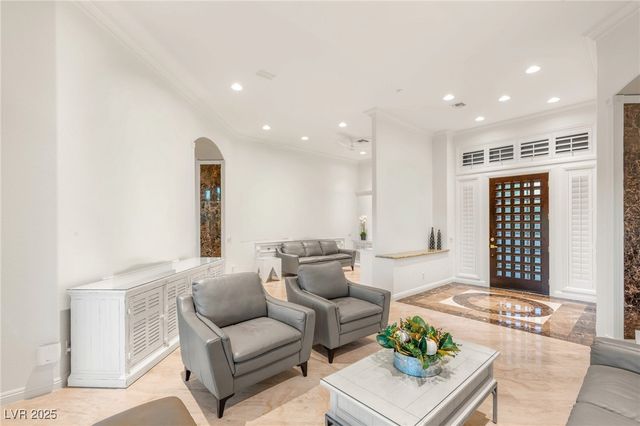 15 Knob Oak Drive, Henderson, NV 89052