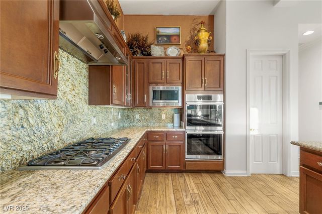 15 Knob Oak Drive, Henderson, NV 89052