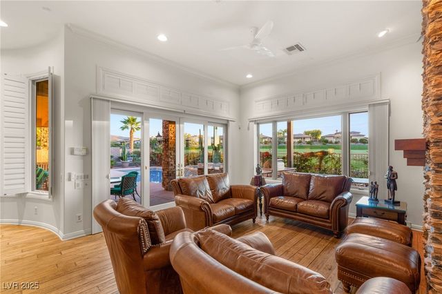 15 Knob Oak Drive, Henderson, NV 89052