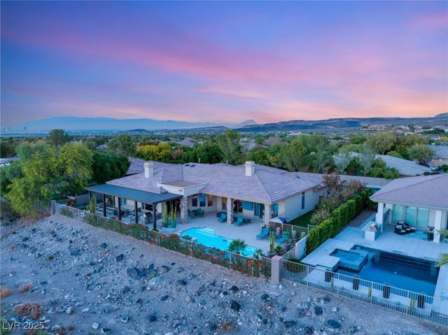 15 Knob Oak Drive, Henderson, NV 89052