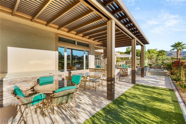 15 Knob Oak Drive, Henderson, NV 89052