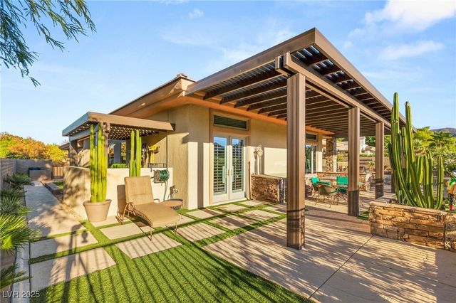 15 Knob Oak Drive, Henderson, NV 89052