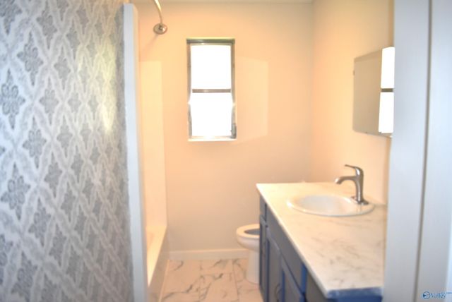 210 S 9th Street, Gadsden, AL 35903