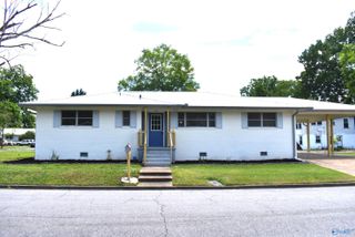 210 S 9th Street, Gadsden, AL 35903