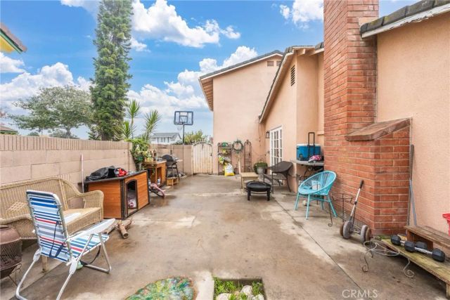 16675 Spruce Circle, Fountain Valley, CA 92708