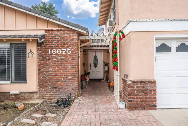 16675 Spruce Circle, Fountain Valley, CA 92708